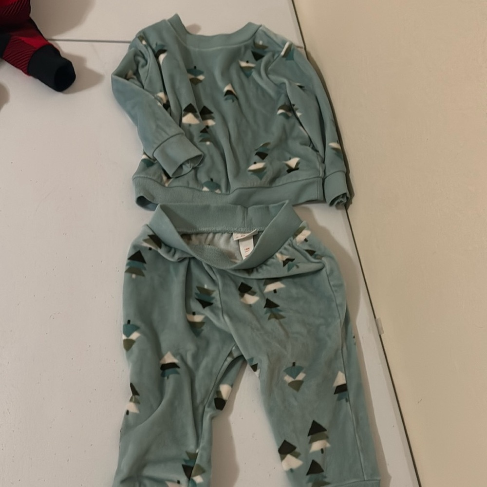 Baby cozy pijamas 12 months - Picture 6 of 8